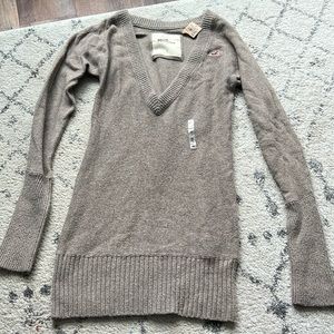 Y2K Hollister Sweater